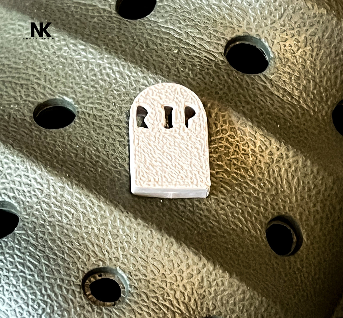 3D Printed Spooky Croc Charms