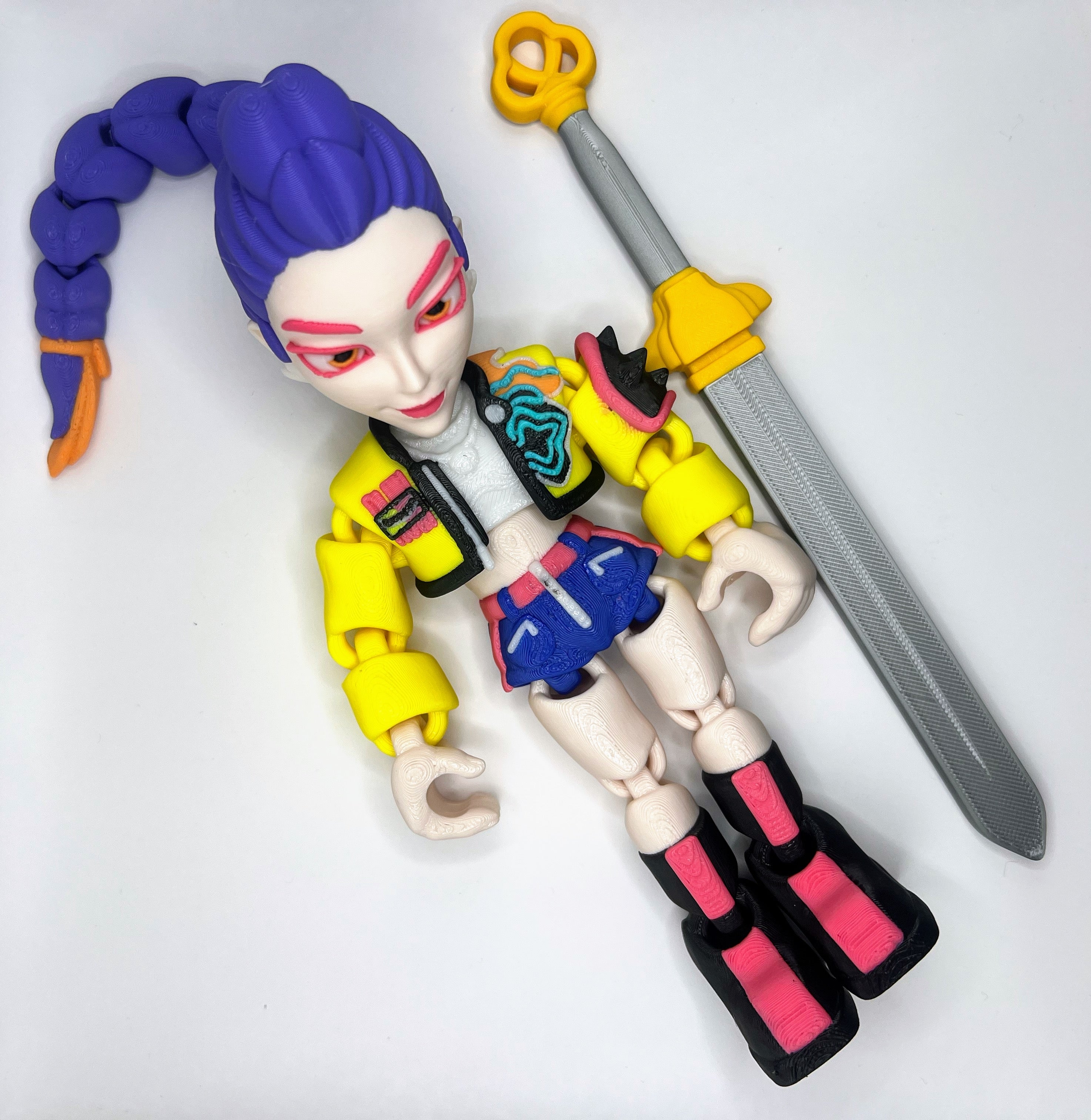 Flexible Rumi Figure – K-Pop Demon Hunters Collectible with Sword