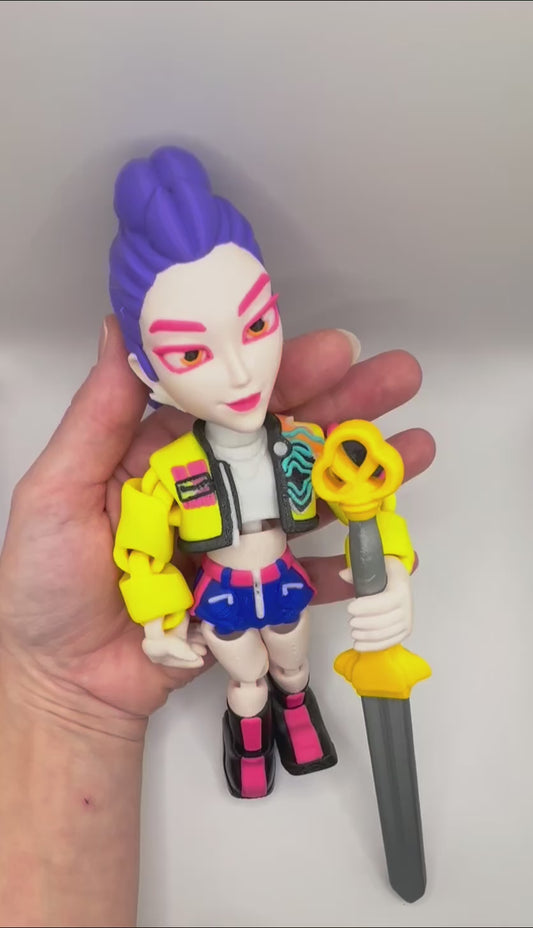Flexible Rumi Figure – K-Pop Demon Hunters Collectible with Sword