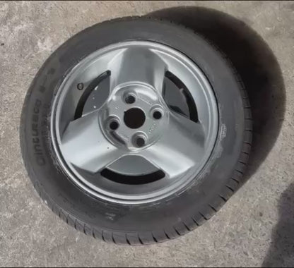 MK3 Ford Fiesta RS Turbo 3 Spoke Replacement Centre Caps